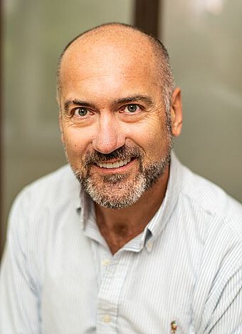 Dr. Duranik Dr. Duranik